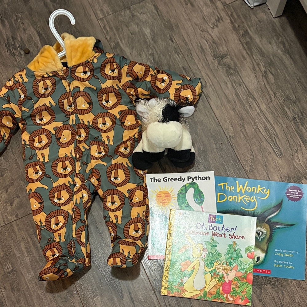 Bundle of kids/baby things